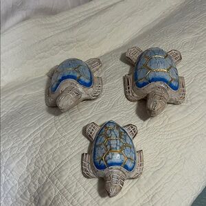 Decorative Turtle Figurines Set - Blue and Gold nwot